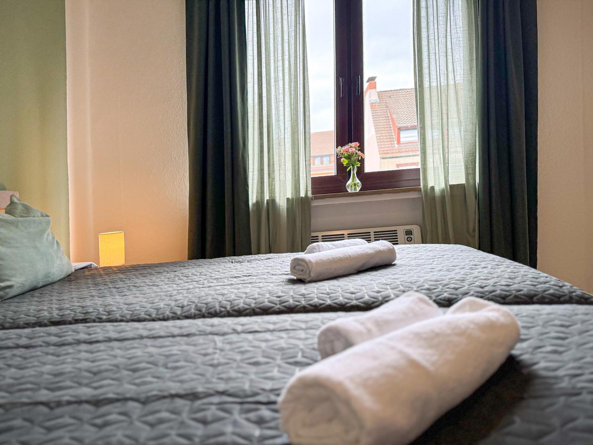 Immostay #8 - Haus Fuer 13 Personen Mit 7 Zimmer - Grosser Garten & Grill, Free Parking, Wlan Бремен Экстерьер фото