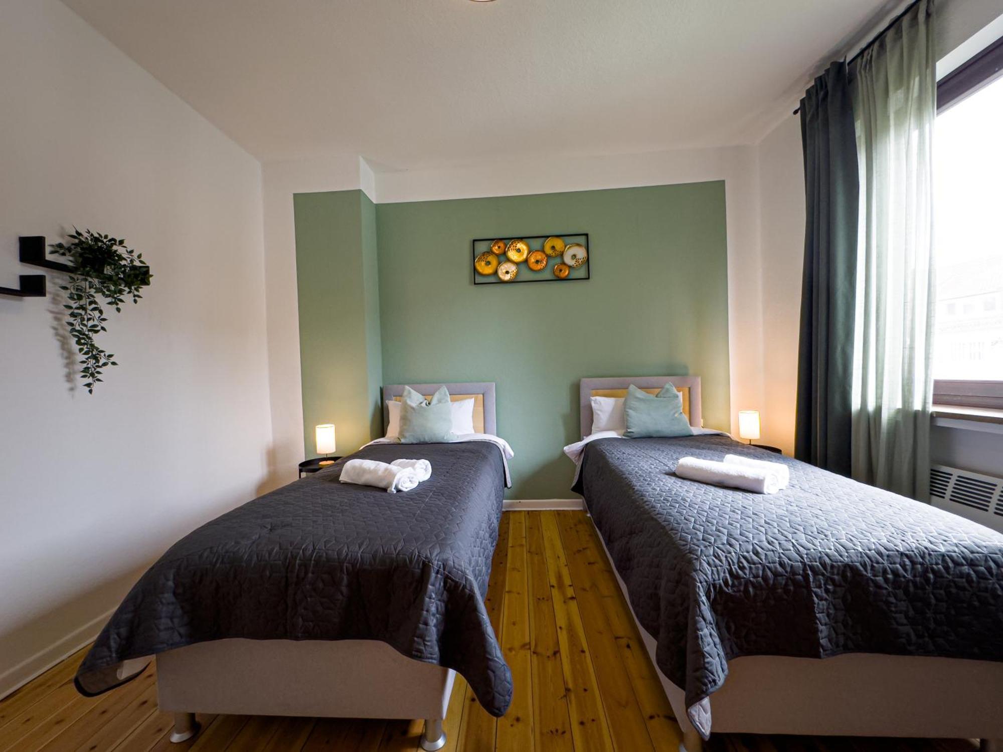 Immostay #8 - Haus Fuer 13 Personen Mit 7 Zimmer - Grosser Garten & Grill, Free Parking, Wlan Бремен Экстерьер фото