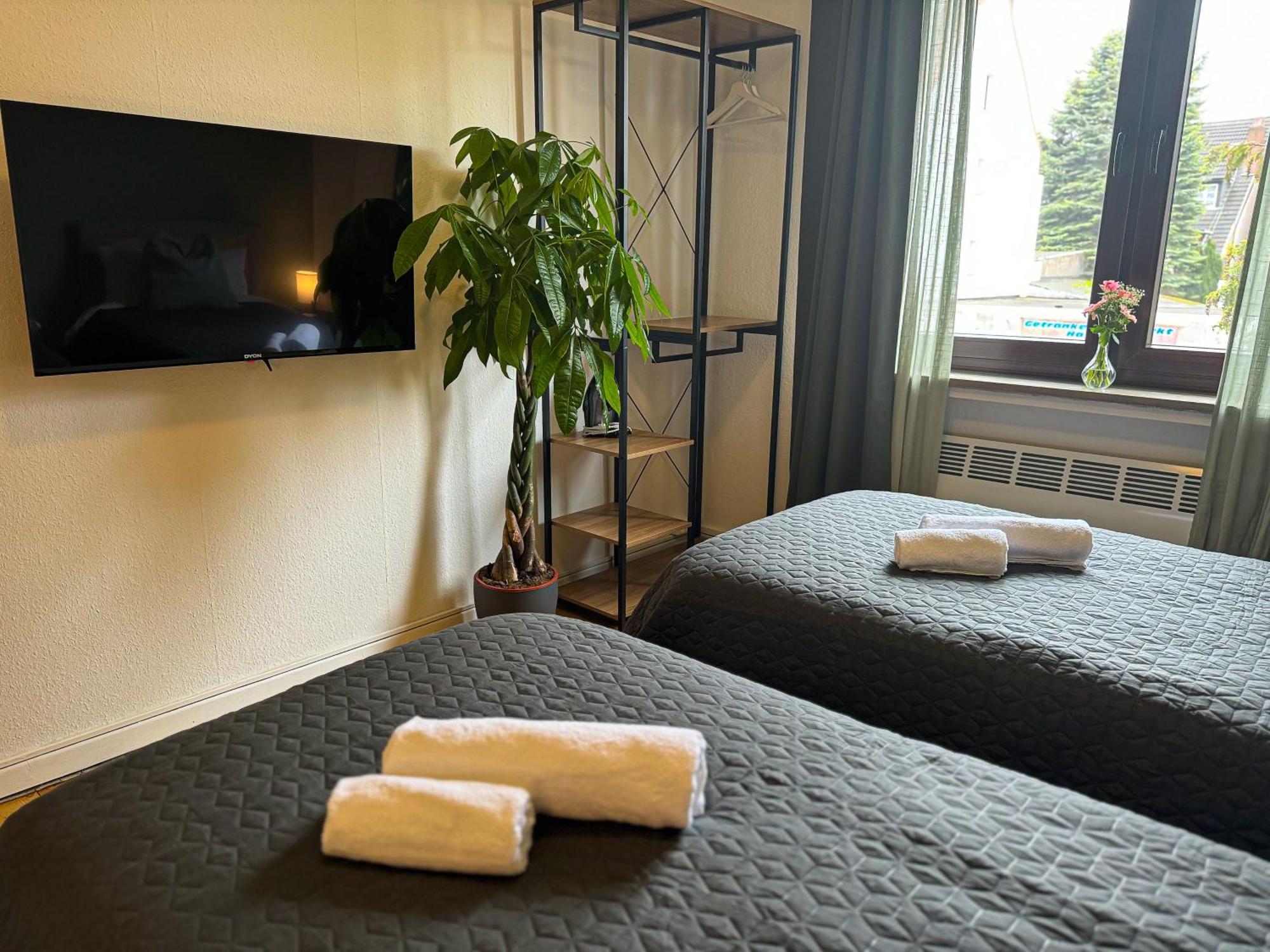 Immostay #8 - Haus Fuer 13 Personen Mit 7 Zimmer - Grosser Garten & Grill, Free Parking, Wlan Бремен Экстерьер фото