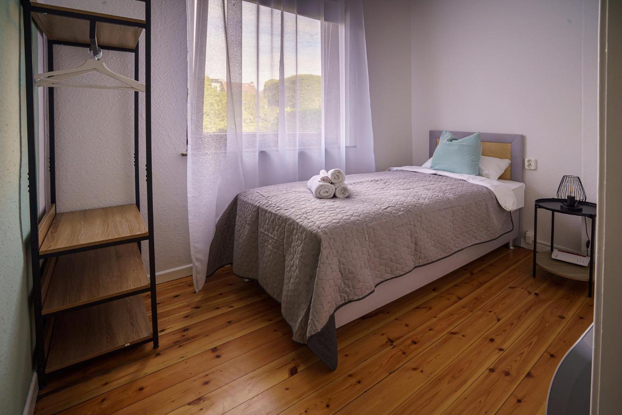 Immostay #8 - Haus Fuer 13 Personen Mit 7 Zimmer - Grosser Garten & Grill, Free Parking, Wlan Бремен Экстерьер фото