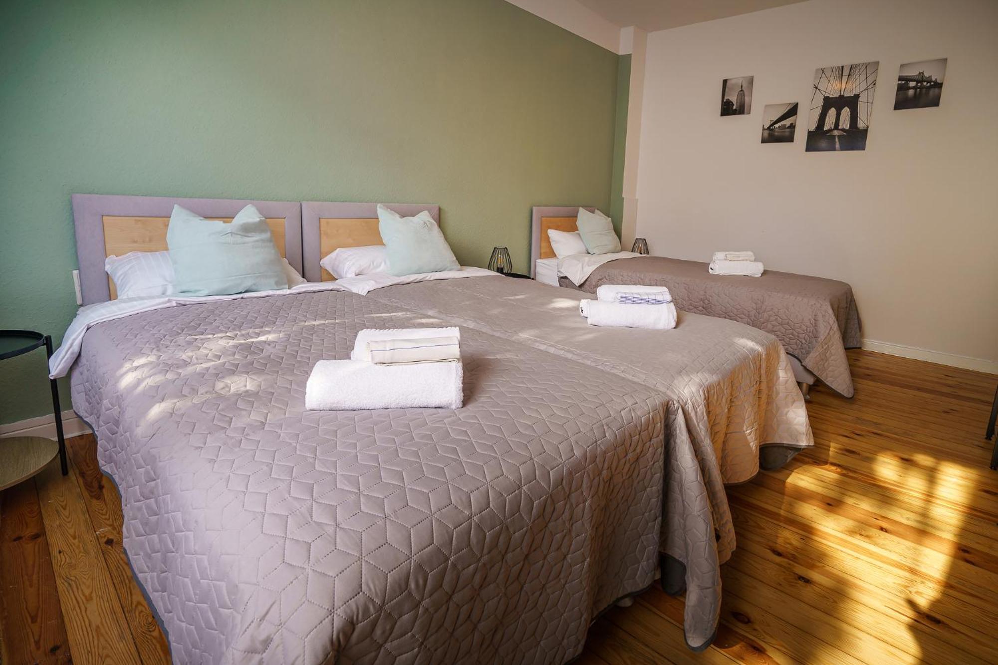 Immostay #8 - Haus Fuer 13 Personen Mit 7 Zimmer - Grosser Garten & Grill, Free Parking, Wlan Бремен Экстерьер фото
